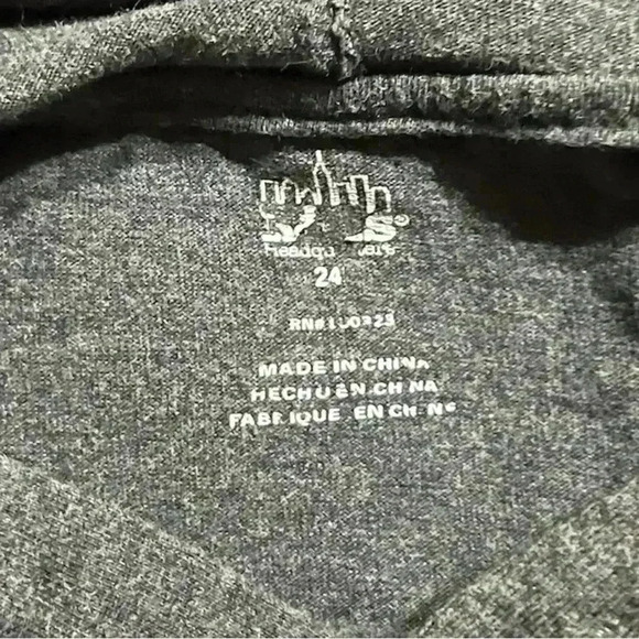 24 month boys hooded long sleeve construction trucks - Picture 4 of 4